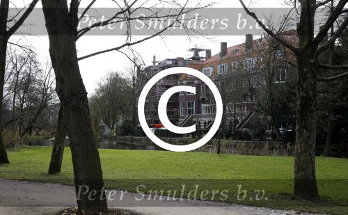 Amsterdam 26 november 2012
Het laatste huis dat Frank Rijkaard heeft gekocht aan het vondelpark wat nu verbouwd wordt.
Peter Smulders bv