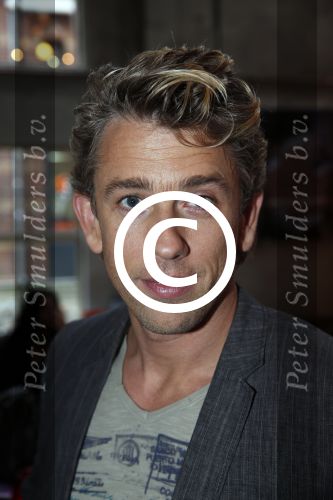 Amsterdam 10 december 2012
Presentatie nieuwe rtl serie divorce naar een idee van Linda de Mol. Waldemar Torenstra
Peter Smulders bv