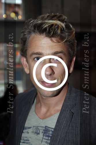 Amsterdam 10 december 2012
Presentatie nieuwe rtl serie divorce naar een idee van Linda de Mol. Waldemar Torenstra
Peter Smulders bv