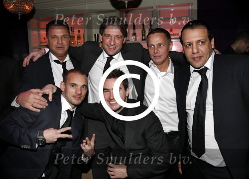 Bunnik 10 december 2012
Miss Nederland verkiezing gepresenteerd door Yolanthe Sneijder Cabau en Kim Kotter. Wesley Sneijder met zijn beste vrienden
Peter Smulders bv