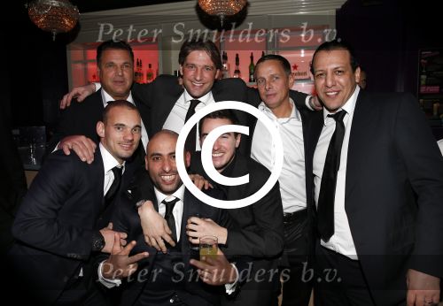 Bunnik 10 december 2012
Miss Nederland verkiezing gepresenteerd door Yolanthe Sneijder Cabau en Kim Kotter. Wesley Sneijder met zijn beste vrienden
Peter Smulders bv