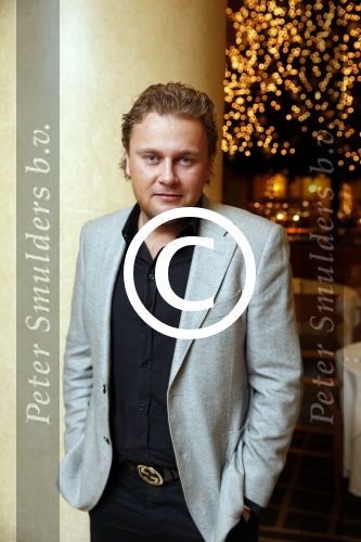 Berlijn 17 december 2012
Muziekreis  van van der valk naar Berlijn met div nederlandse artiesten. Wesly Bronkhorst met zijn vriendin Esther
Peter Smulders bv