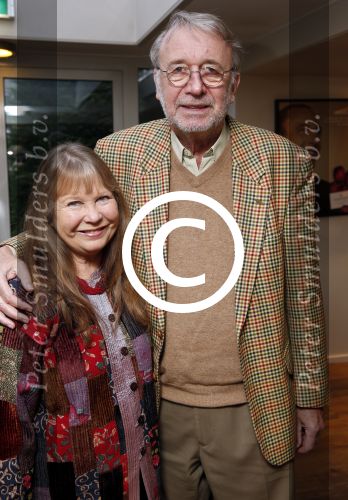 Loosdrecht 26 november 2012
Presentatie cd Anneke Gronloh bij het Golden Tulip hotel. Wieteke v Dort met man
Peter Smulders bv