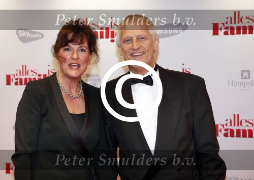 Amsterdam 19 november 2012
Premiere alles is familie in het nieuwe de la mar theater. Wilbert Gieske met vrouw
Peter Smulders bv