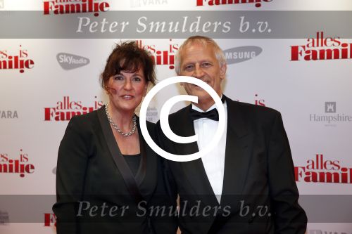 Amsterdam 19 november 2012
Premiere alles is familie in het nieuwe de la mar theater. Wilbert Gieske met vrouw
Peter Smulders bv