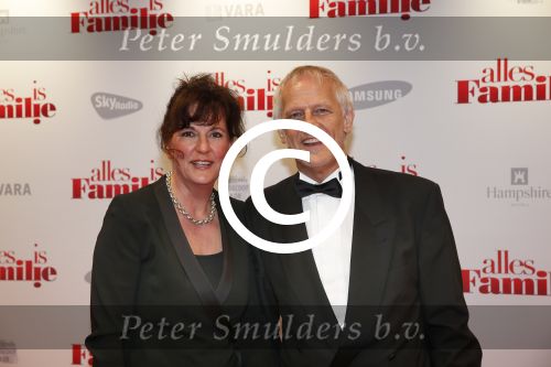 Amsterdam 19 november 2012
Premiere alles is familie in het nieuwe de la mar theater. Wilbert Gieske met vrouw
Peter Smulders bv
