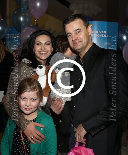 Amsterdam, 9 December 2012
Premiere Speelfilm de Drie Bengeltjes van K3
Wilfred Genee met Lili Pirayesh en kinderen
Foto Peter Smulders BV