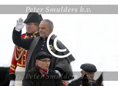 Scheveningen 30 november 2013
Huub Stapel speelt Koning Wilhelm tijdens 200 jaar koninkrijk
