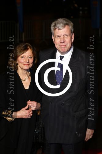 Scheveningen 30 november 2013
Voorstelling in het circustheater ivm met 200 jaar koninkrijk in Nederland. ivo Opstelten met vrouw