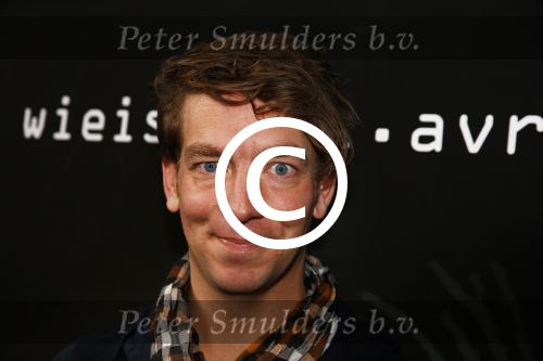 Amsterdam 25 november 2013
Presentatie deelnmers wie is de mol.
deelnemers o.a. Sofie van den Enk, Susan Visser, Tygo Gernandt, Daphne Bunskoek, Jan-Willem Roodbeen, Maurice Lede, Aaf Brandt Corstius, Owen Schumacher en Freek Bartels met presentator Art Rooijakkers. Jennifer Hoffman ontbreekt op deze foto