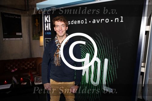 Amsterdam 25 november 2013
Presentatie deelnmers wie is de mol.
deelnemers o.a. Sofie van den Enk, Susan Visser, Tygo Gernandt, Daphne Bunskoek, Jan-Willem Roodbeen, Maurice Lede, Aaf Brandt Corstius, Owen Schumacher en Freek Bartels met presentator Art Rooijakkers. Jennifer Hoffman ontbreekt op deze foto