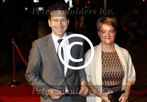 Scheveningen 30 november 2013
Voorstelling in het circustheater ivm met 200 jaar koninkrijk in Nederland. Jeroen Dijsselbloem met vrouw
