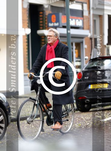 Amsterdam 19 november 2013
Jeroen Krabbe op de fiets in amsterdam zuid