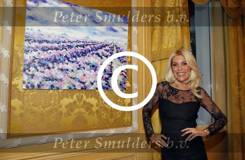 Amsterdam 26 november 2013
Opening expositie Judith osborn in het Amstel hotel. Partner Bert v d Veer is natuurlijk ook aanwezig.