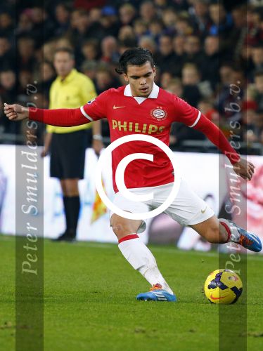 Eindhoven, 23 November 2013 PSV-SC Heerenveen, eindstand 1-1
Kompetitie, Seizoen 2013-2014
Karim Rekik
Foto Edwin Smulders