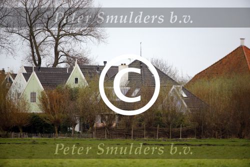 Uitdam 28 november 2013
Katja Schuurman en Thijs romer hun huis