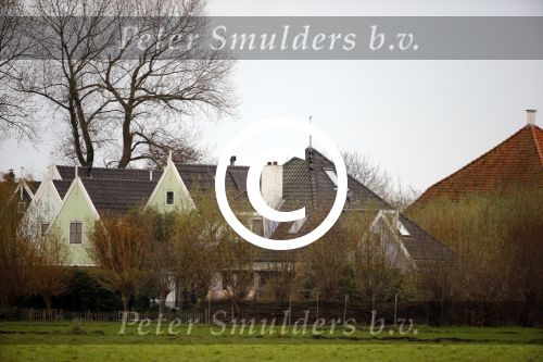 Uitdam 28 november 2013
Katja Schuurman en Thijs romer hun huis