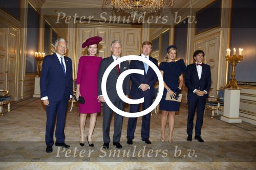Den Haag, 8 November 2013
Staatsbezoek Belgie aan Nederland
Koningin Mathilde, Koning Filip, Koning Willem Alexander en Koningin Maxima, Mark Rutte en Elio Di Rupo
Foto Peter Smulders BV
