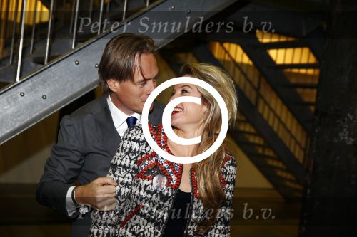 Amsterdam 13 november 2013
Bn ers kunnen een dag voordat het in de winkels van Hennes en Mauritz ligt de kollektie van isabel Marant kopen. Jort Kelder en Lauren Verster