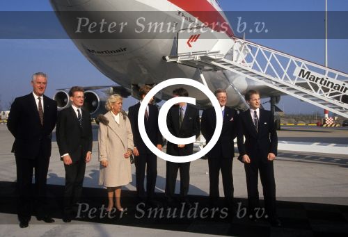 1996 Doop en nieuwe namen voor de boeings van Martin Air met kinderen van Pieter v Vollenhoven, Prins Maurits Prins Pieter Christiaan, Prins Floris en Prins Bernhard Jr. en Martin Schroder