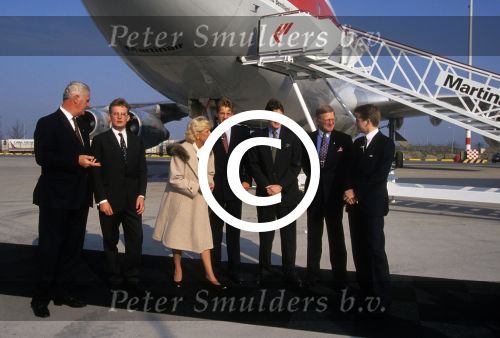 1996 Doop en nieuwe namen voor de boeings van Martin Air met kinderen van Pieter v Vollenhoven, Prins Maurits Prins Pieter Christiaan, Prins Floris en Prins Bernhard Jr. en Martin Schroder