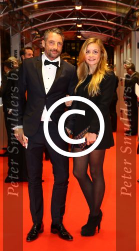 Amsterdam, 25 November 2013
Premiere van Manneharten
Matthias Scholten en zijn dochter

Foto Peter Smulders BV