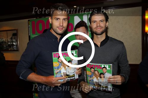 Volendam 26 november 2013
Presentatie cover 100% NL magazine met oa Nick en Simon, Ferri Somogyi , Sandra v Nieuwland en Kees Tol bij Old Dutch.