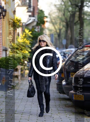 Amsterdam 21 november 2013
Patricia Paay op straat in Amsterdam zuid