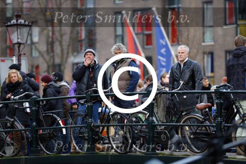Amsterdam 26 november 2013
Mark v Eeuwen tijdens de opnames van de film kidnap of Freddy Heineken in Amsterdam. Daniel Alfredson de regisseur en Peter R de Vries