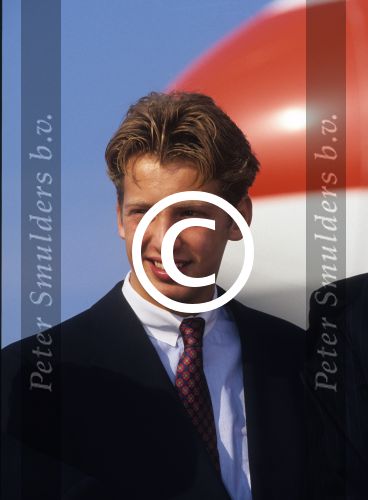 1996 Doop en nieuwe namen voor de boeings van Martin Air met kinderen van Pieter v Vollenhoven, Prins Maurits Prins Pieter Christiaan, Prins Floris en Prins Bernhard Jr. en Martin Schroder