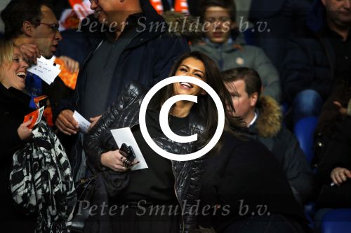 Amsterdam 19 november 2013
Sabia Engizek met ramon v  d Vaart op de tribune bij Nederland - Columbia waar rafael v d Vaart geblesseerd uitvalt.