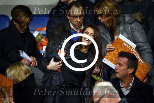 Amsterdam 19 november 2013
Sabia Engizek met ramon v  d Vaart op de tribune bij Nederland - Columbia waar rafael v d Vaart geblesseerd uitvalt.