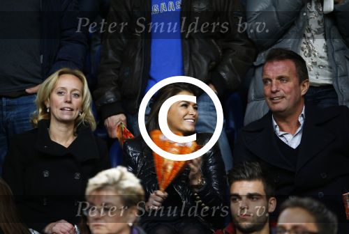 Amsterdam 19 november 2013
Sabia Engizek met ramon v  d Vaart op de tribune bij Nederland - Columbia waar rafael v d Vaart geblesseerd uitvalt.