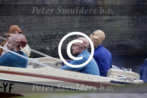 Amsterdam 27 november 2013
Opnames van de film kidnap of Freddy Heineken in Amsterdam met de acteurs
Ryan Kwanten Jim Sturgess Mark v Eeuwen en Sam Worthington.