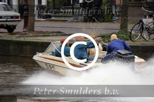 Amsterdam 27 november 2013
Opnames van de film kidnap of Freddy Heineken in Amsterdam met de acteurs
Ryan Kwanten Jim Sturgess Mark v Eeuwen en Sam Worthington.