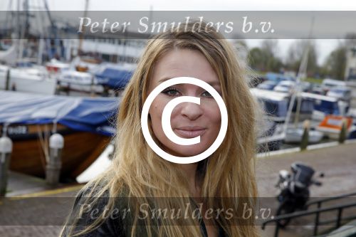 Volendam 26 november 2013
Presentatie cover 100% NL magazine met oa Nick en Simon, Ferri Somogyi , Sandra v Nieuwland en Kees Tol bij Old Dutch.