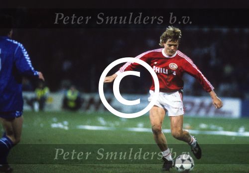 Eindhoven,1 maart 1989 Soren Lerby  tijdens PSV-Real Madris
Foto Peter Smulders Bv