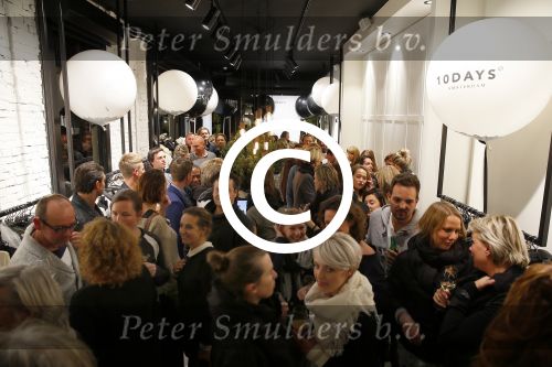 Amsterdam 20 november 2014
Opening winkel 10 days in de cornelis schuytstraat.