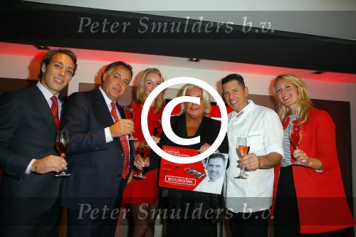Vaassen 9 november 2014
Presentatie nieuwe produktlijn Aad Ouborg Bourgini genaamd. De presentatie is in restaurant de Leest van Jacob Jan Boerma. Tim Aad Nikki Els en Florentine Ouborg