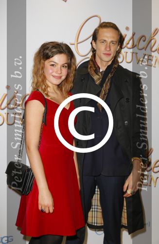 Amsterdam 1 december 2014
Premiere Gooische vrouwen 2 in het nieuwe de la mar met in de hoofdrollen Linda de Mol Lies Visschedijk Tjitske Reijdinga en Susan Visser