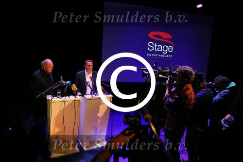 Amsterdam 17 december 2014
Joop v d Ende en Albert Verlinde maken bekend op persconferentie in gebouw van Stage holding dat ze samen gaan werken.
