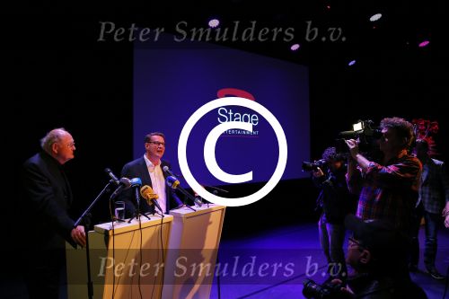 Amsterdam 17 december 2014
Joop v d Ende en Albert Verlinde maken bekend op persconferentie in gebouw van Stage holding dat ze samen gaan werken.