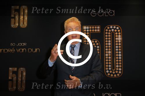 Utrecht 18 november 2014
Andre v Duin viert zijn 50 jarig artiesten bestaan in het Beatrix theater.