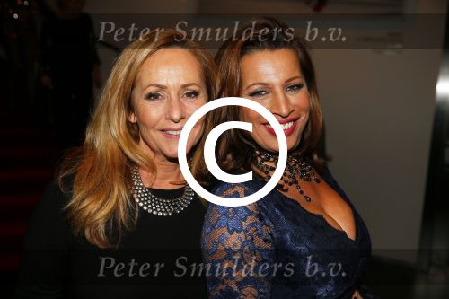 Amsterdam 1 december 2014
Premiere Gooische vrouwen 2 in het nieuwe de la mar met in de hoofdrollen Linda de Mol Lies Visschedijk Tjitske Reijdinga en Susan Visser. Angela Groothuizen en Esther Oosterbeek