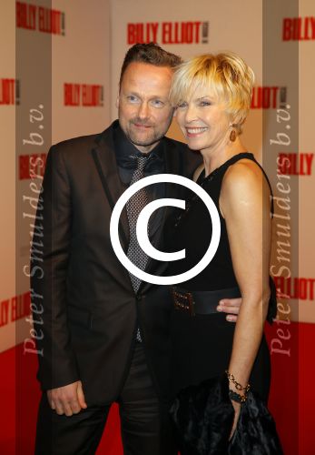 Scheveningen 30 november 2014
Premiere Billy Elliot in het circustheater. Anita Witzier met man