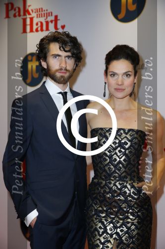 Hilversum 27 oktober 2014
Premiere film pak van mijn hart van Kees v Nieuwkerk. Anna Drijver met Benja Bruining