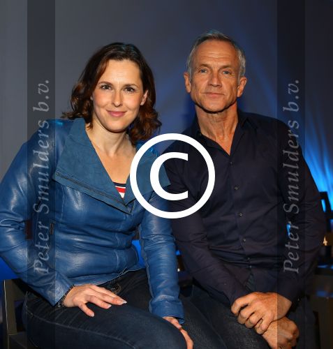 Hilversum, 11 December 2014
Perspresentatie AVROTROS Winterseizoen
Jaap Jongbloed met Anniko v Santen presenteren samen het programma AD Misdaadmeter