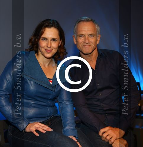 Hilversum, 11 December 2014
Perspresentatie AVROTROS Winterseizoen
Jaap Jongbloed met Anniko v Santen presenteren samen het programma AD Misdaadmeter