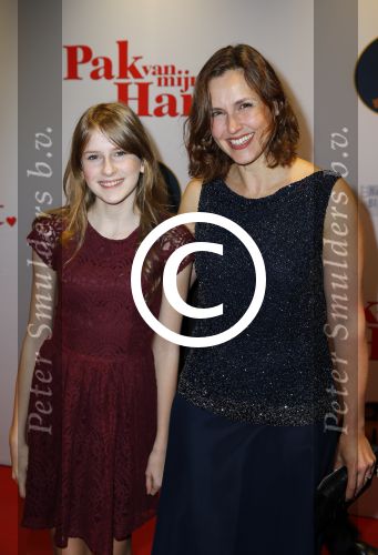 Hilversum 27 oktober 2014
Premiere film pak van mijn hart van Kees v Nieuwkerk. Anniko v Santen met dochter