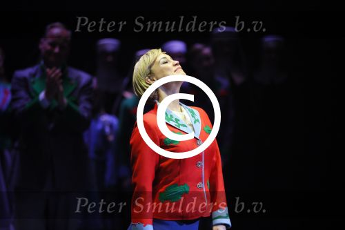 Den Bosch 23 november 2014
Premiere Sound of music in de parade in Den Bosch. 
De cast bestaat uit Anouk Maas Ad Knippels Maaike Widdershoven
Tony Neef Cindy Bell en  Vajen v d Bosch in de Albert Verlinde produktie.